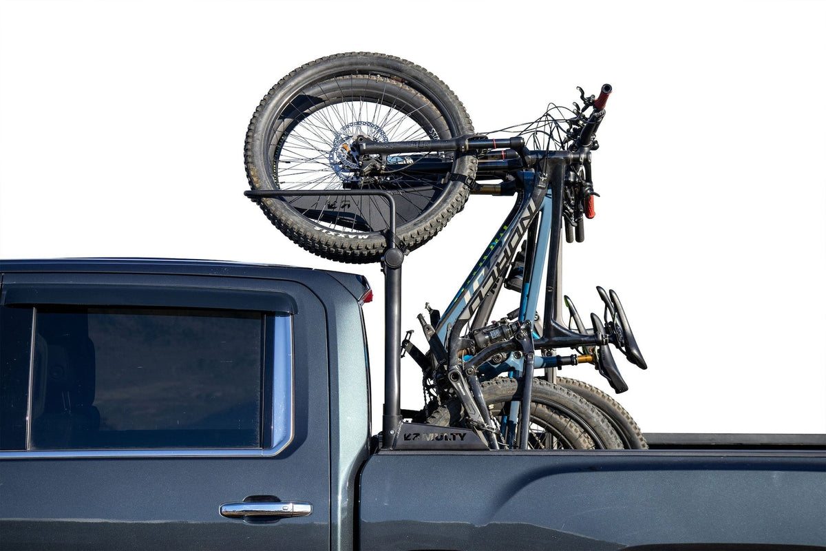 Roof Racks, Carriers & Cargo Management - Item 0000684 Z5