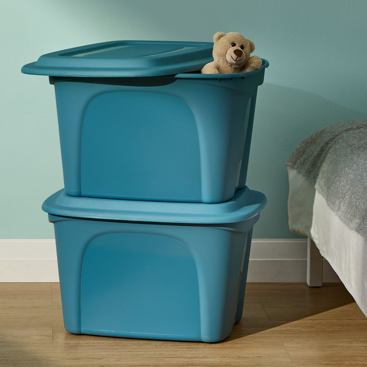Storage Bins, 72-L, Blue - Item 0001607 K4