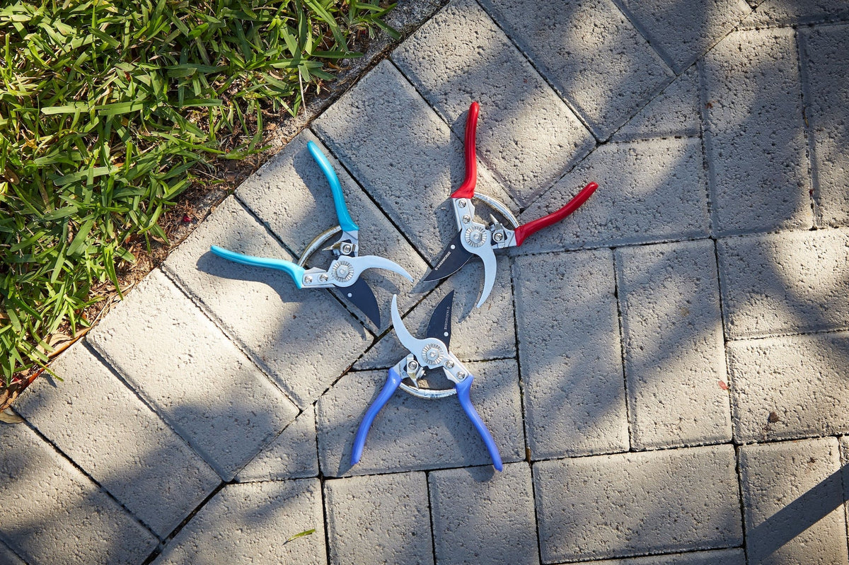 Gardening Tools - Item 0003583 D8